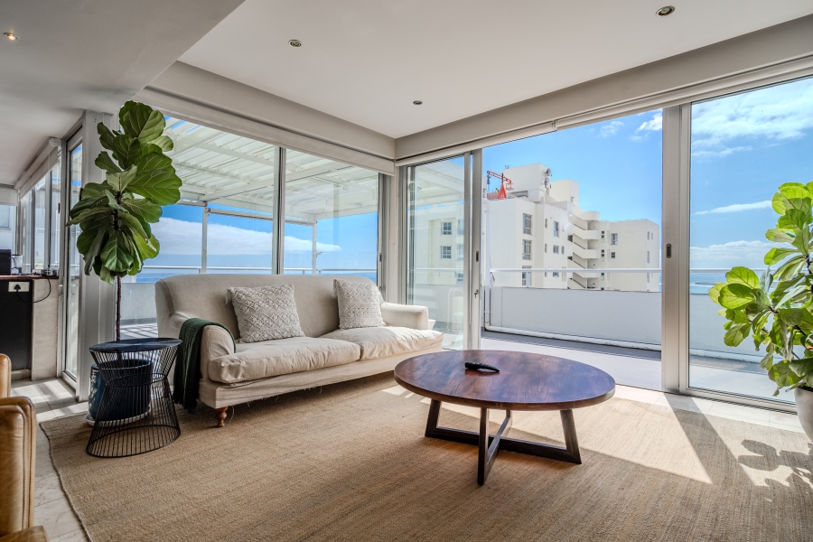 2 Bedroom Property for Sale in Sea Point Western Cape